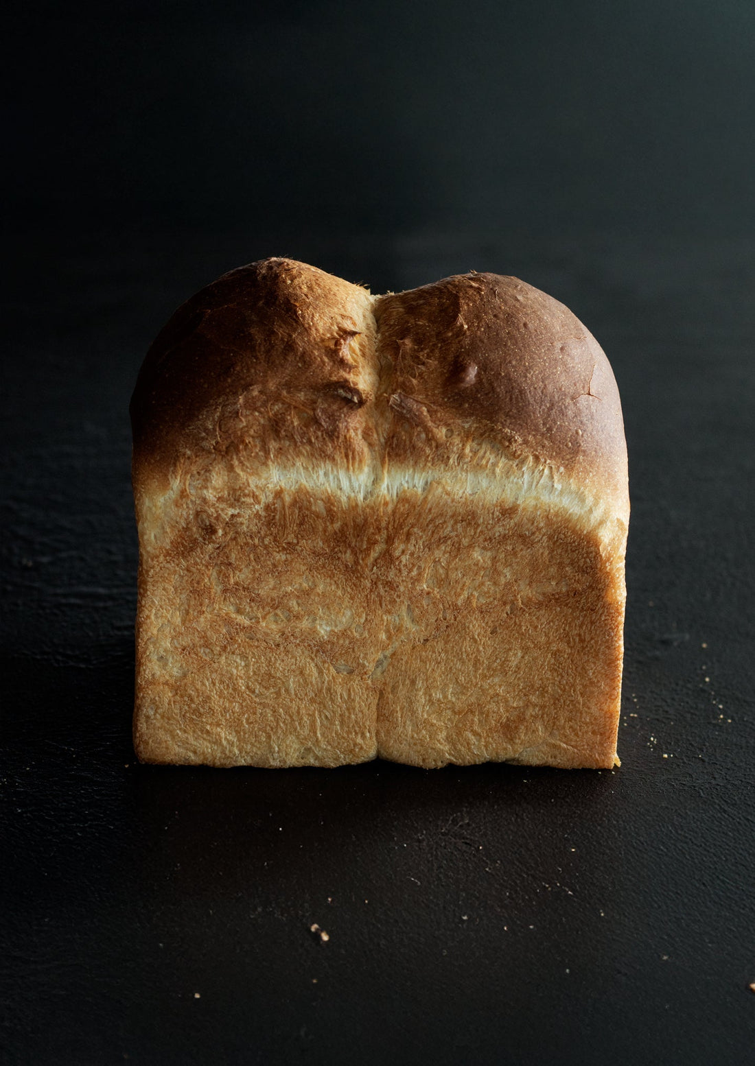 自家製レーズン酵母の山型食パン